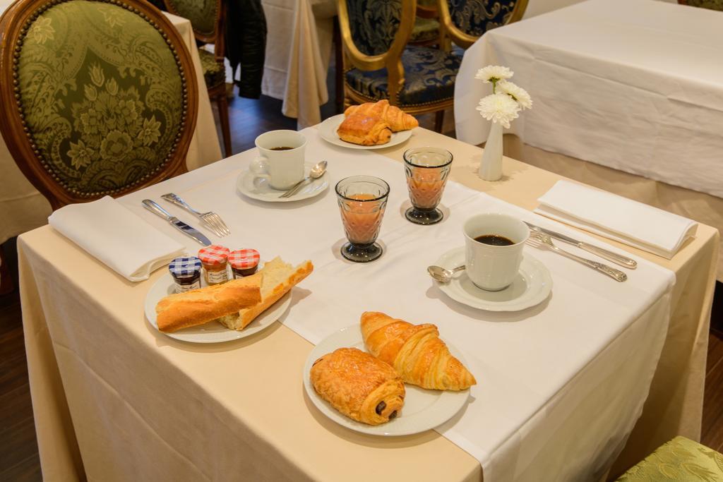 Ault - Villa Aultia Hotel - Baie De Somme Bagian luar foto
